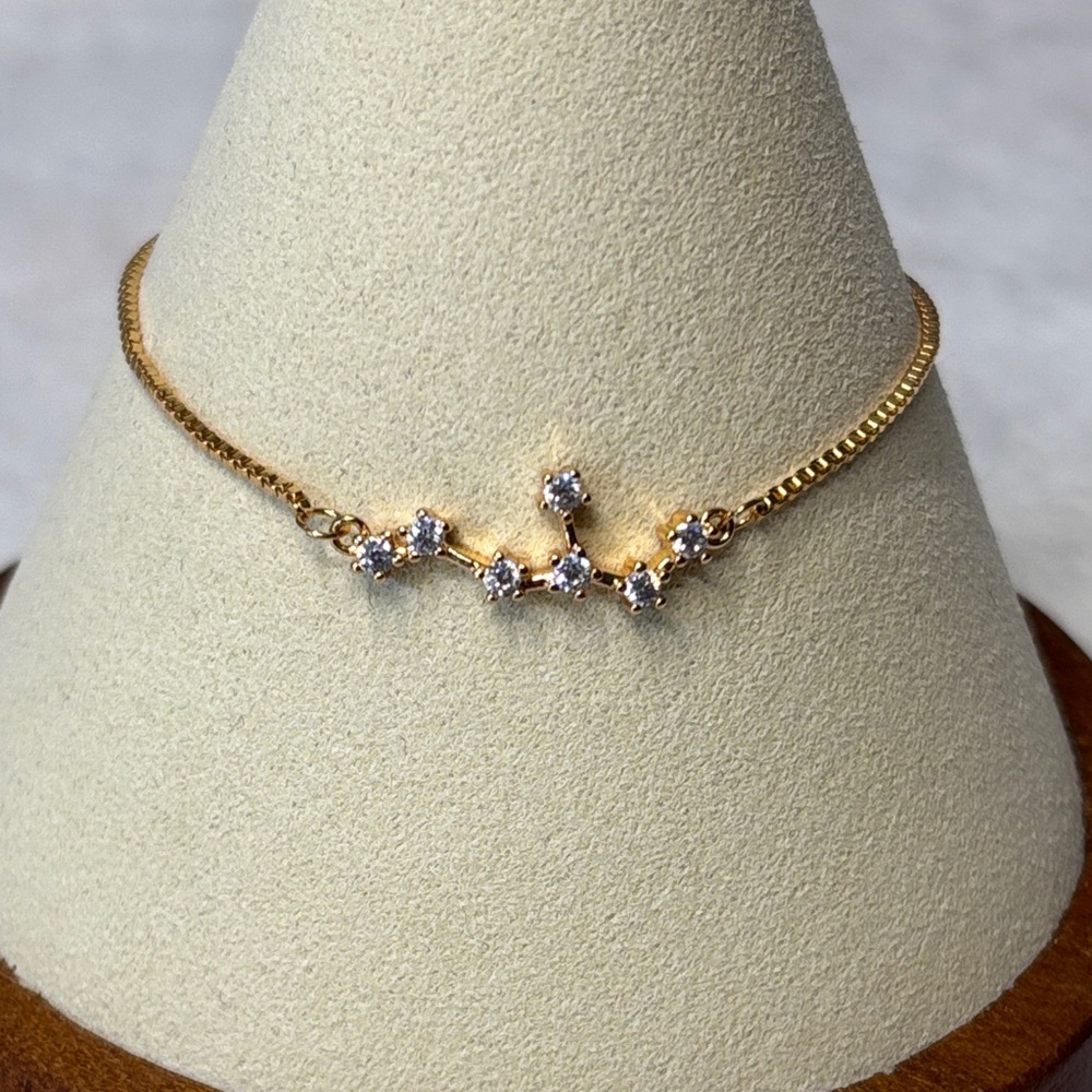 NEW Leo Constellation AAA CZ Bolo Adjustable Bracelet 18k Yellow Gold Filled - Picture 1 of 4